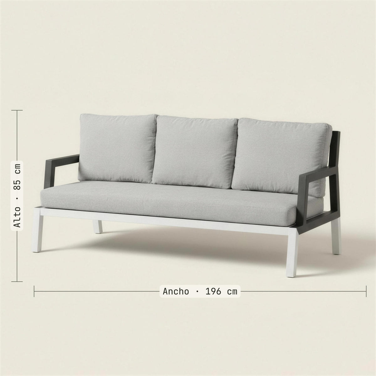 Medidas del sofa Leisa de 3 plazas: 196 cm de ancho y 85 de alto. Se vende solo el sofa; la mesa de centro no se incluye