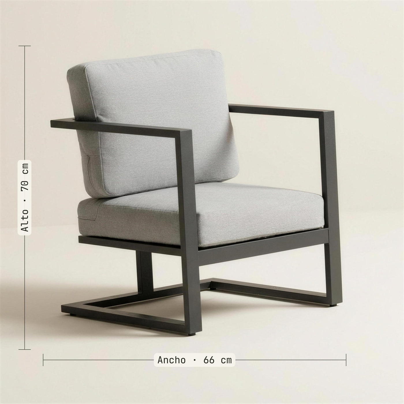 Medidas del sillon Manhatan: 66 cm de ancho y 70 de alto. Se vende solo el sillon