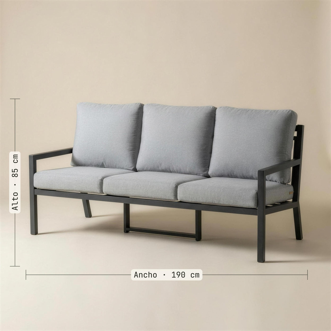 Medidas del sofa Dounvil de 3 plazas: 190 cm de ancho y 85 de alto. Se vende solo el sofa
