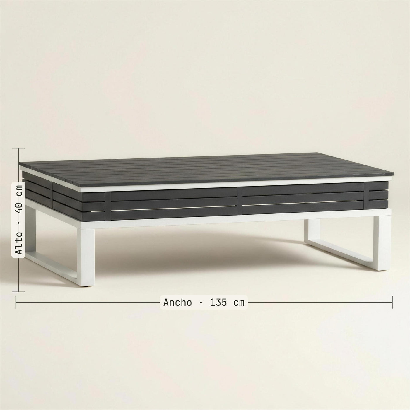 Medidas de la mesa de centro bicolor: 135 cm de ancho y 40 de alto. Se vende solo la mesa