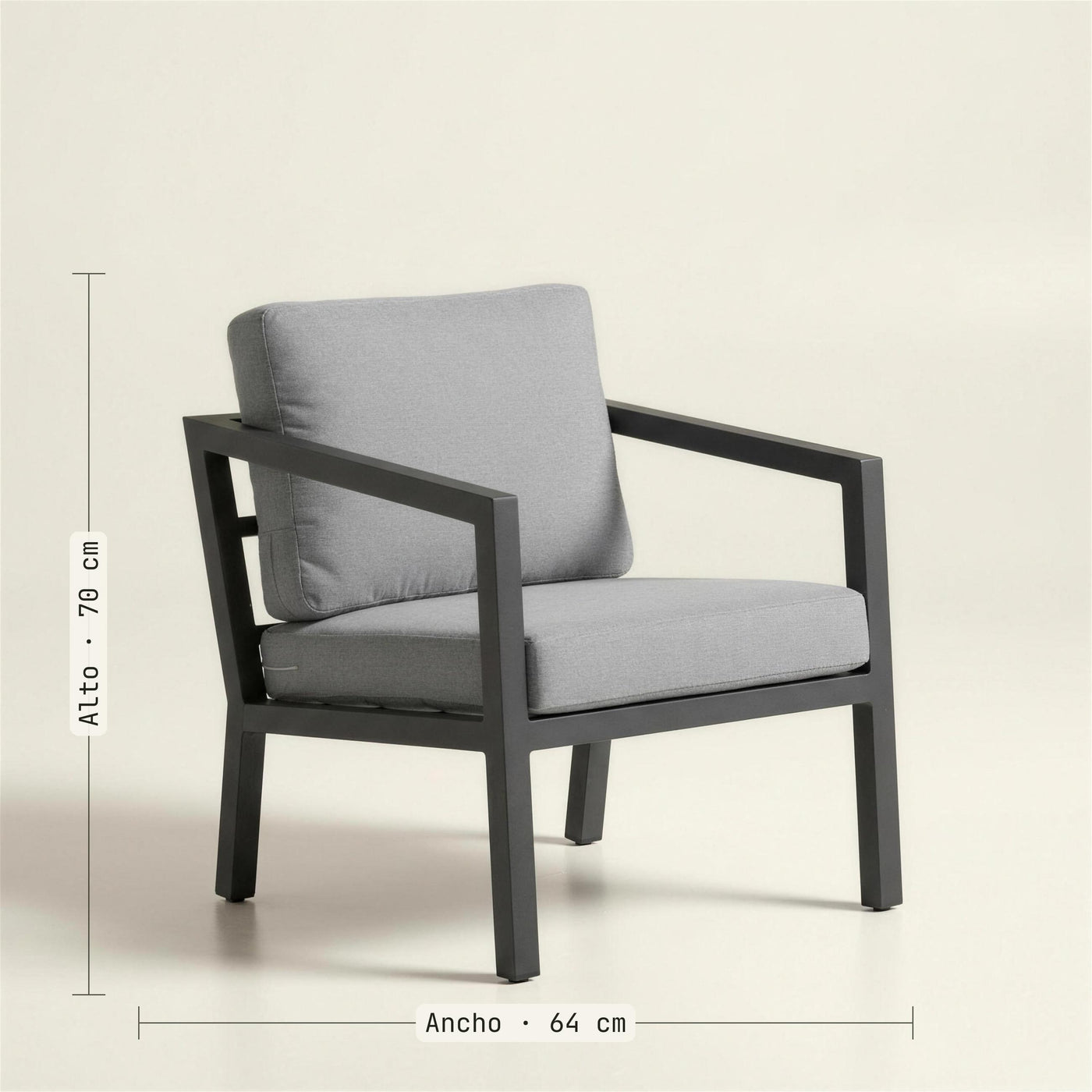 Medidas del sillon Acapulco: 64 cm de ancho y 70 de alto. Se vende solo el sillon; el reposapies no se incluye
