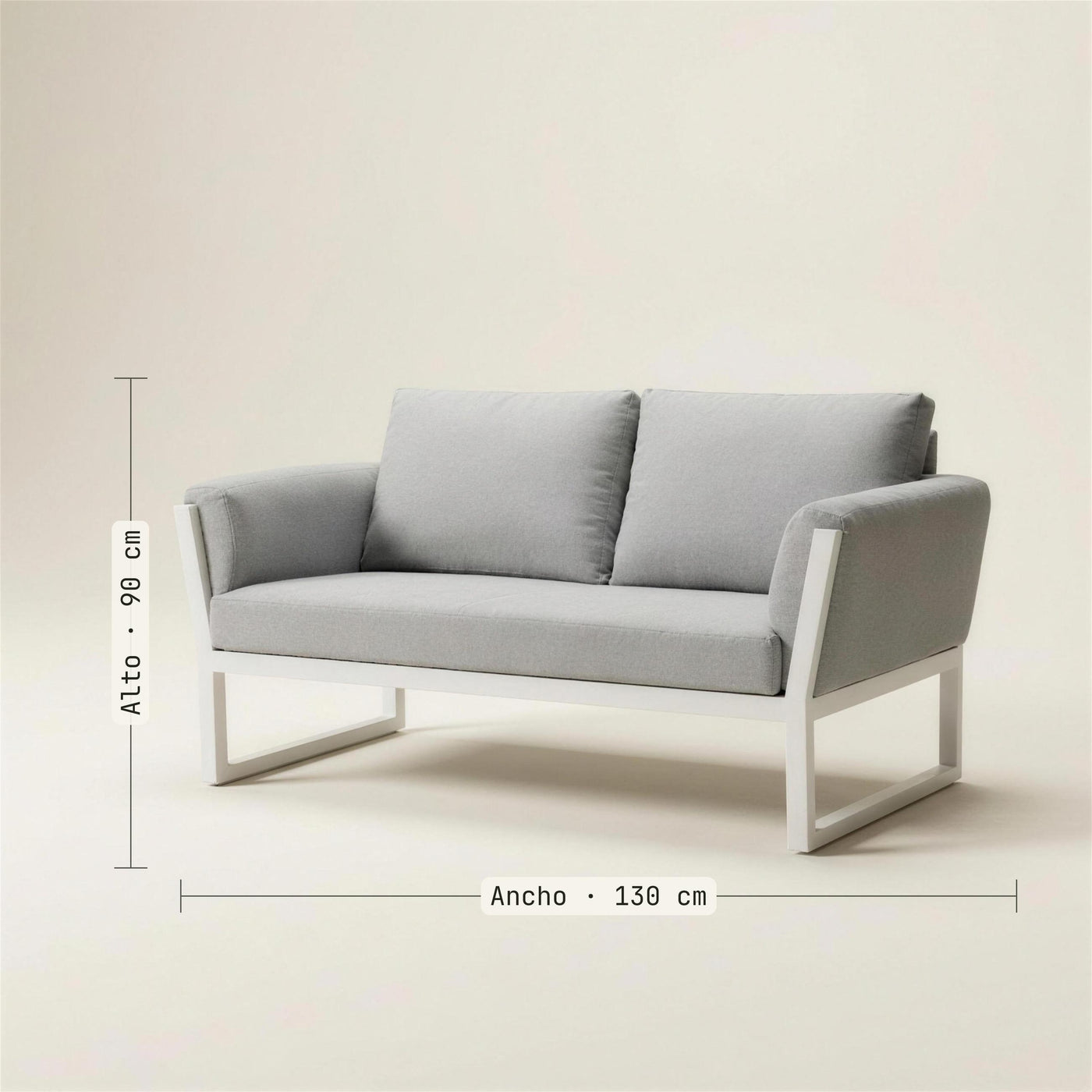 Medidas del sofa Cupra de 2 plazas: 130 cm de ancho y 90 de alto. Se vende solo el sofa