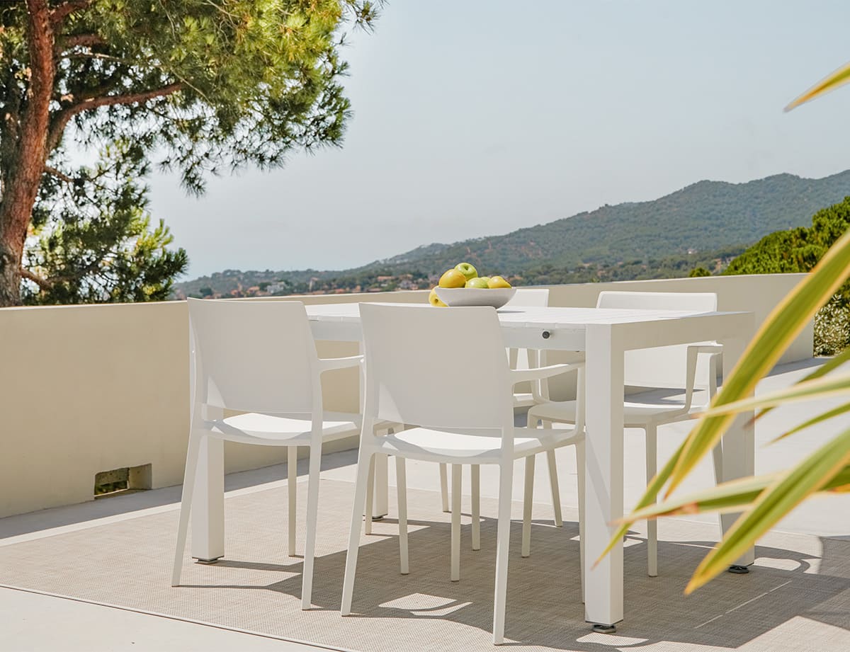 Mesa extensible exterior aluminio · HPL · Atlanta · vista 3