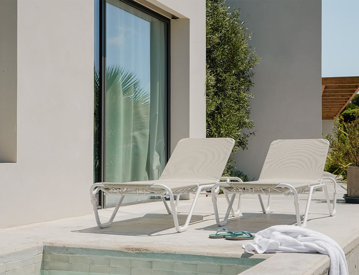 Tumbona exterior aluminio apilable · 68 cm · Marina