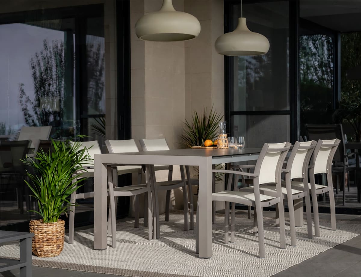 Mesa extensible exterior aluminio · HPL · Java · vista 2
