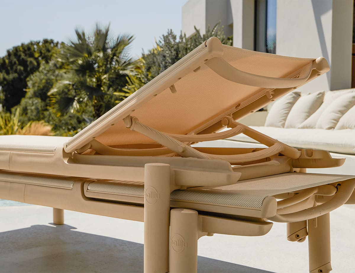 Tumbona exterior resina · Noa