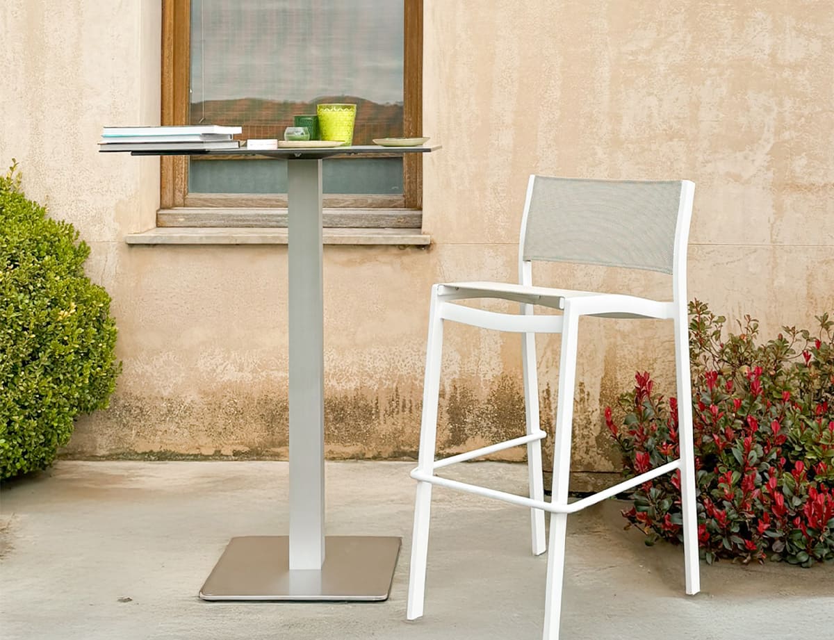 Mesa alta exterior · aluminio HPL 110 cm · vista 3