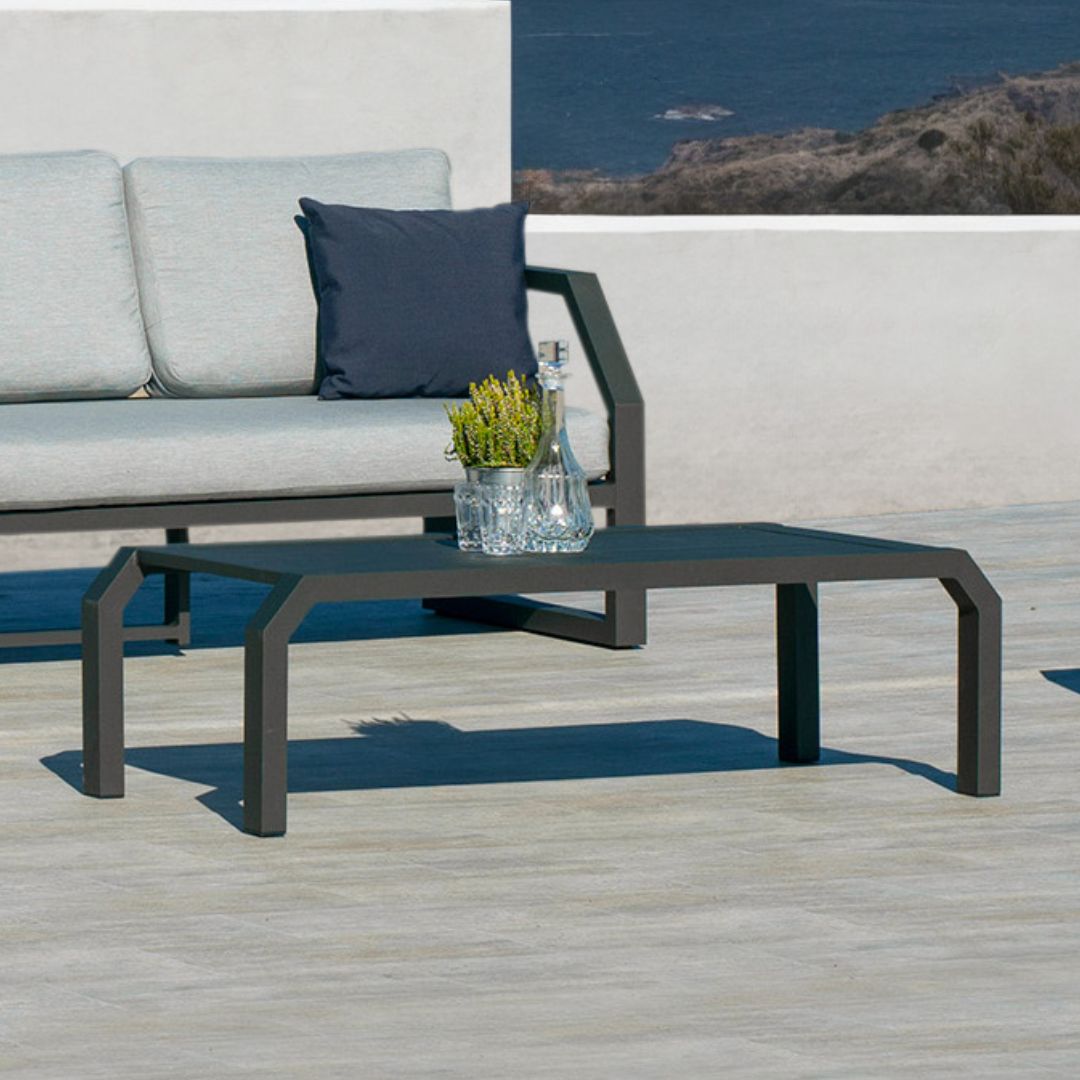 Mesa de centro exterior 125 cm · altura 38 cm